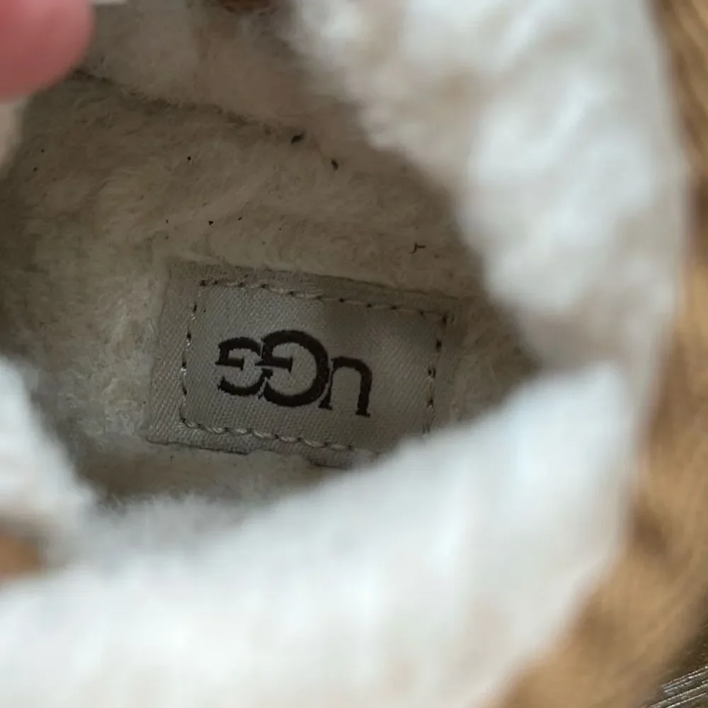 UGG Neumel II Chukka Boot Toddler / Little Kid Chestnut‎ size 11